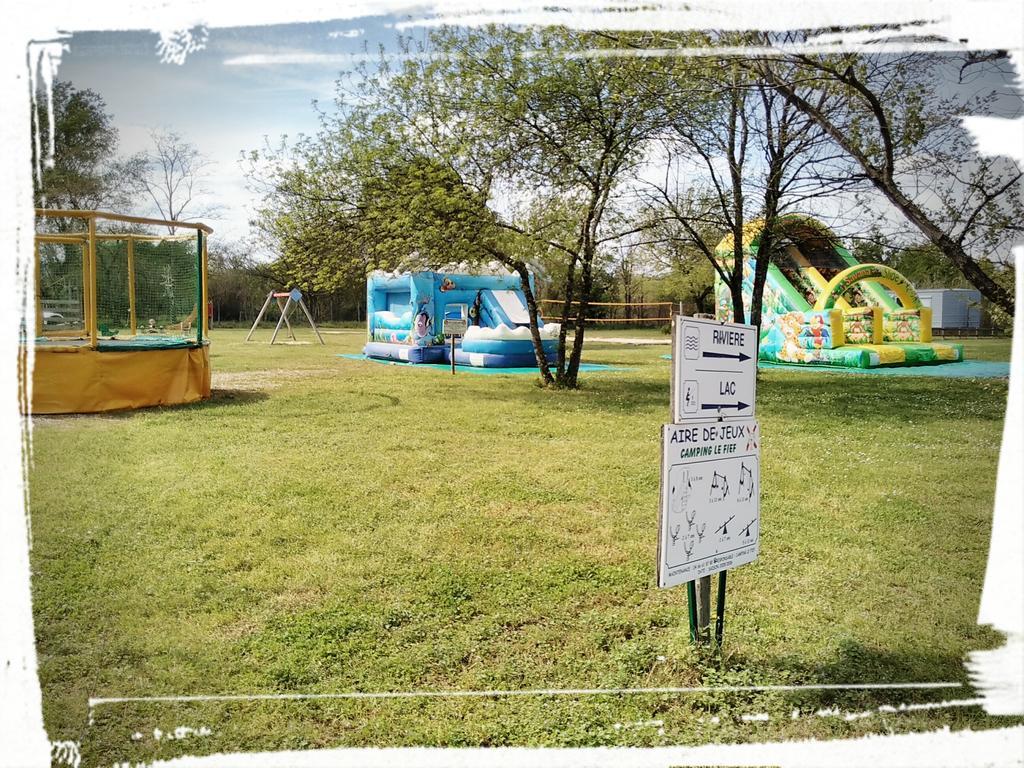 Camping Le Fief D'Anduze Exterior foto